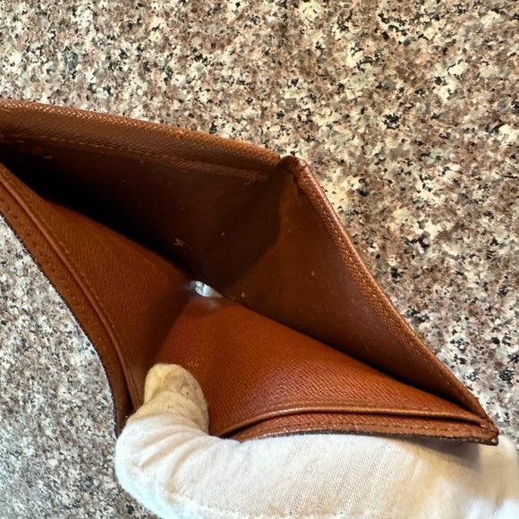 Louis Vuitton, men's monogram, bifold, wallet, vintage - Picture 7 of 17